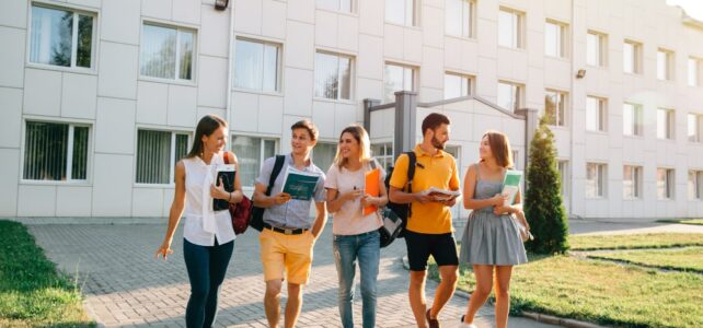 Bac pro ou bac techno : comment faire le bon choix dès la 3e ? Bac pro ou bac techno : comment faire le bon choix dès la 3e ?